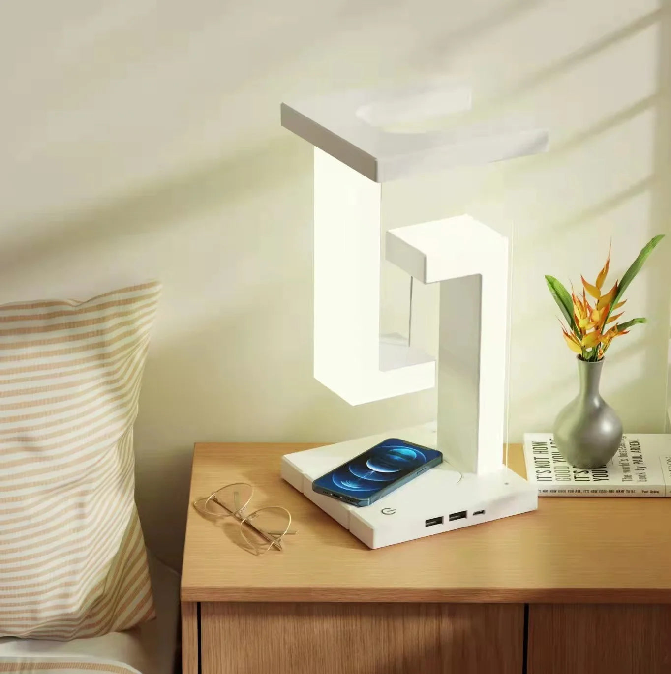 Charging Table Lamp